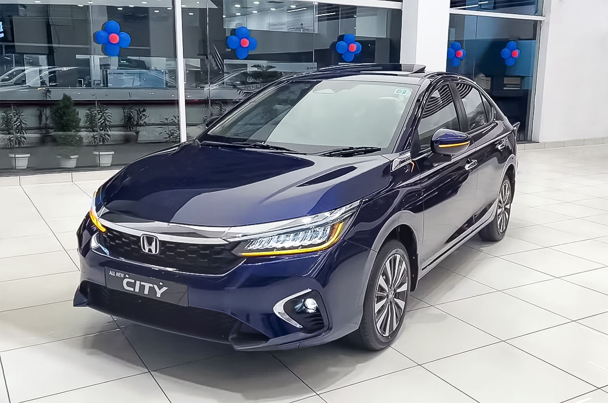 Honda City, Amaze get discounts of up to Rs 75,000 this f...